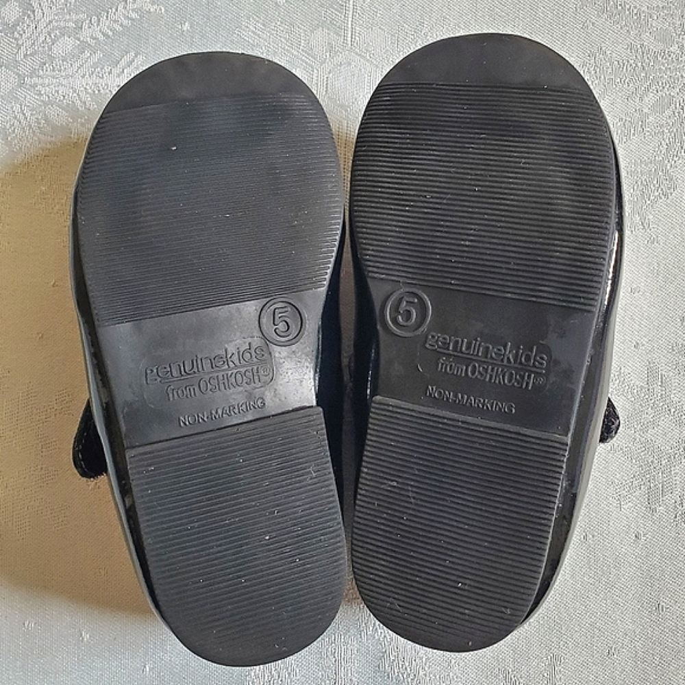 OshKosh Genuine Kids Black Hook Loop Closure Shoes Baby Girl Size 5 - Picture 11 of 11